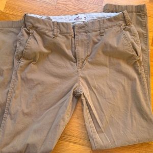 Men’s Hollister Chino’s khaki’s.